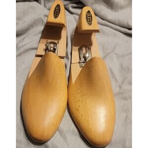 Gucci Tan Shoe Trees for Men